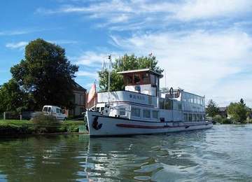 découverte du fleuve la Seine-pass-a-poissons-bâteau restaurant Guillaume le conquérant